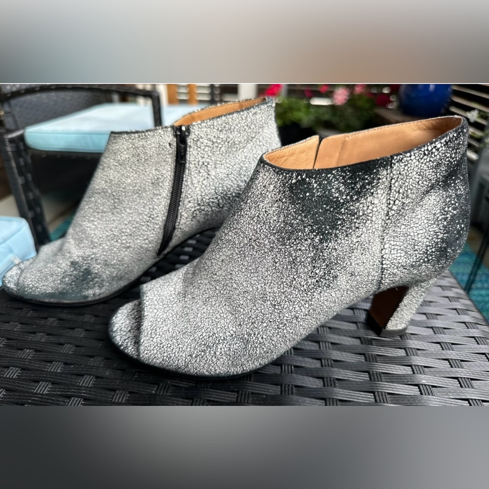 🎉HOST PICK 🎉 Maison Martin Margiela Open Toe Leather Boots, size 37.5